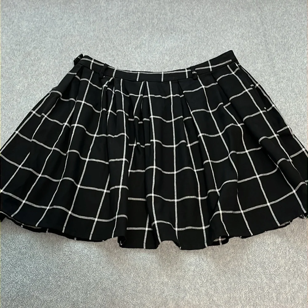 Hot Topic Pleated Mini Skirt Large Preppy Plaid Grunge Academia Bratz Punk